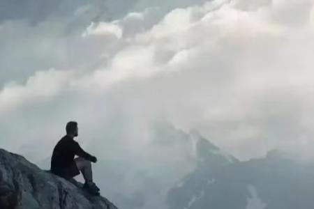 比特币面临史诗级暴跌？通胀与金融危机双重夹击下的加密市场分析